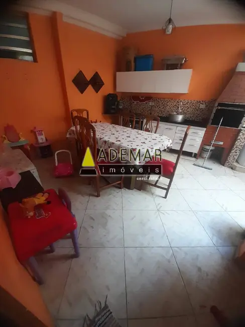 Foto 8 de Casa com 6 quartos à venda, 300m2 em Casa Grande, Diadema - SP