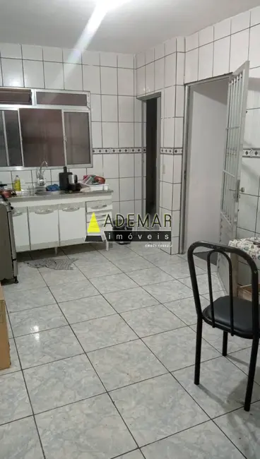 Casa com 2 quartos à venda, 160m2 em Conceição, Diadema - SP - imagem 6 Foto 6 de Casa com 2 quartos à venda, 160m2 em Conceição, Diadema - SP