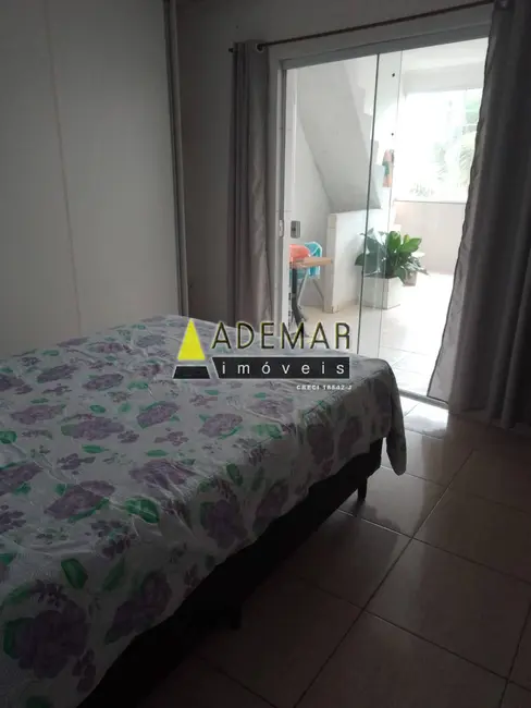 Casa com 2 quartos à venda em Peruibe - SP - imagem 4 Foto 4 de Casa com 2 quartos à venda em Peruibe - SP