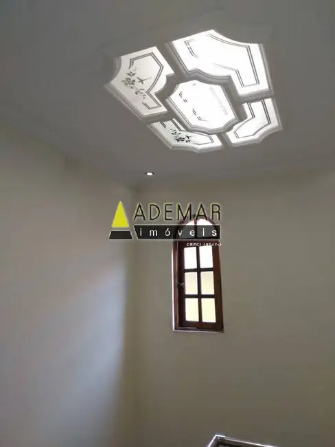 Casa com 3 quartos à venda em Conceição, Diadema - SP - imagem 8 Foto 8 de Casa com 3 quartos à venda em Conceição, Diadema - SP