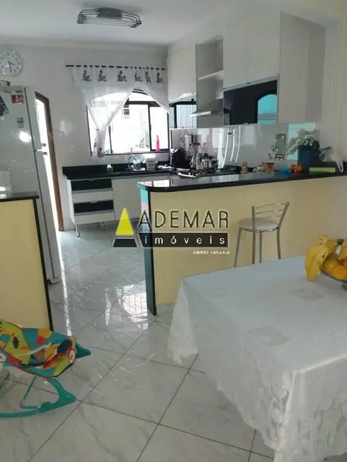 Casa com 3 quartos à venda em Conceição, Diadema - SP - imagem 3 Foto 3 de Casa com 3 quartos à venda em Conceição, Diadema - SP