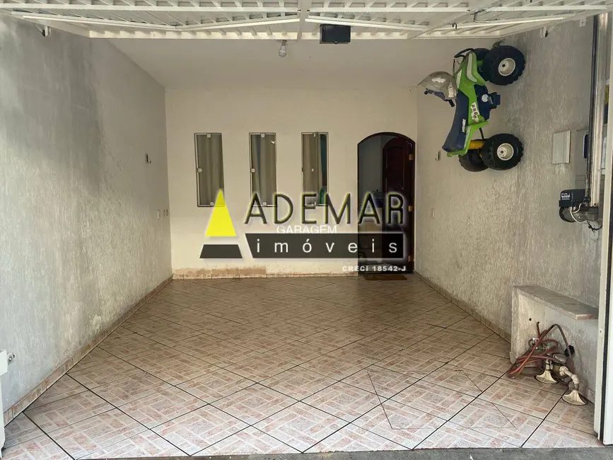 Foto 1 de Casa com 2 quartos à venda, 125m2 em Casa Grande, Diadema - SP