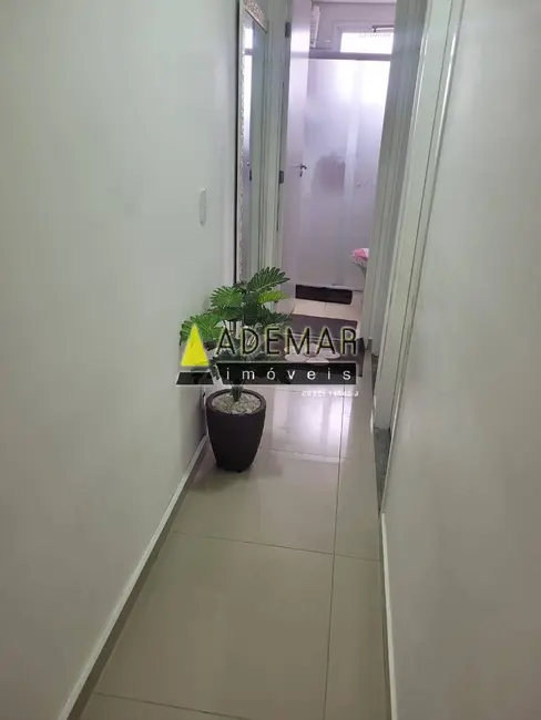 Foto 5 de Apartamento com 2 quartos à venda, 45m2 em Piraporinha, Diadema - SP