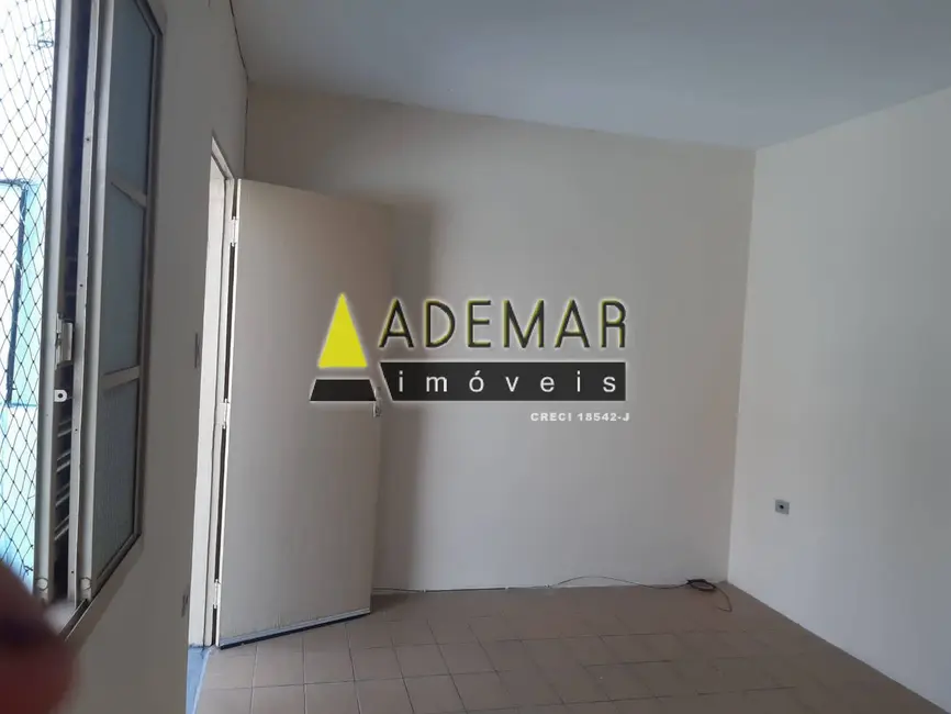 Foto 3 de Casa com 8 quartos à venda, 200m2 em Vila Nogueira, Diadema - SP