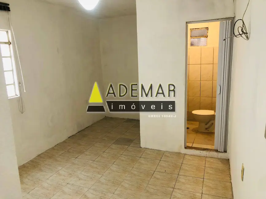 Foto 1 de Casa com 1 quarto para alugar, 50m2 em Serraria, Diadema - SP