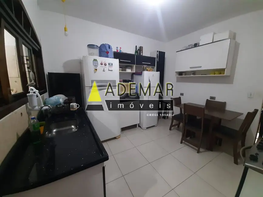 Foto 8 de Casa com 2 quartos à venda, 180m2 em Casa Grande, Diadema - SP