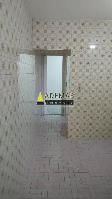 Casa com 2 quartos à venda em Taboão, Diadema - SP - imagem 5 Foto 5 de Casa com 2 quartos à venda em Taboão, Diadema - SP