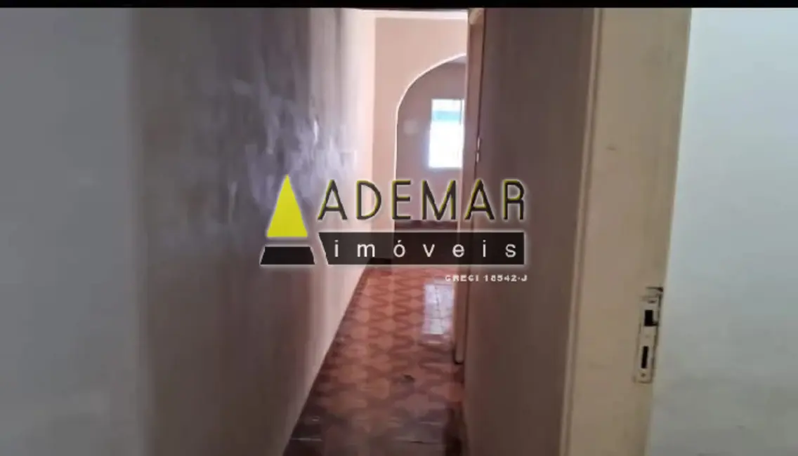 Foto 2 de Casa com 4 quartos à venda, 300m2 em Taboão, Diadema - SP