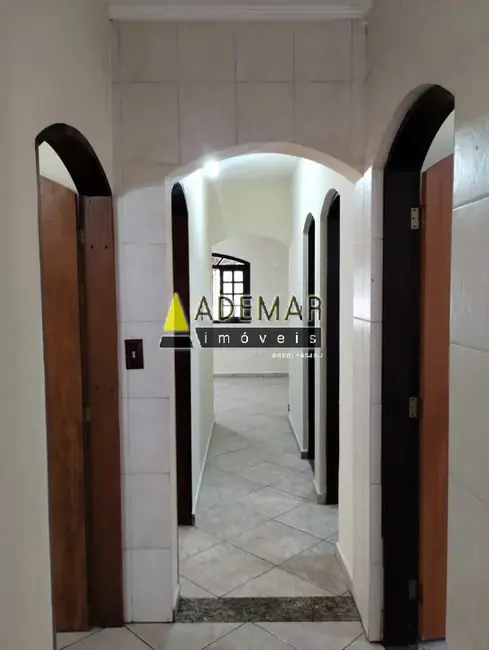 Foto 3 de Casa com 5 quartos à venda, 254m2 em Eldorado, Diadema - SP