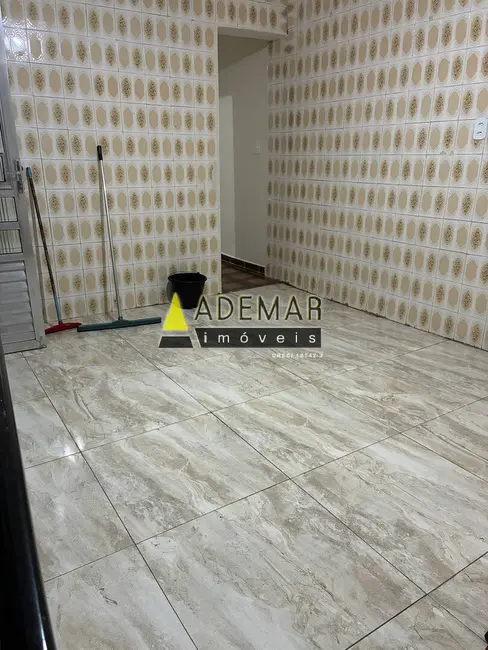 Foto 1 de Casa com 2 quartos para alugar, 100m2 em Inamar, Diadema - SP