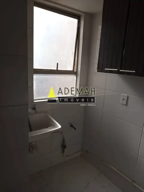 Foto 5 de Apartamento com 3 quartos à venda, 60m2 em Piraporinha, Diadema - SP