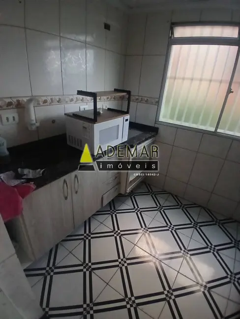 Foto 6 de Casa com 2 quartos para alugar, 40m2 em Conceição, Diadema - SP