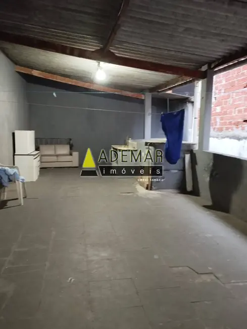 Foto 2 de Casa com 3 quartos à venda em Cidade Domitila, São Paulo - SP