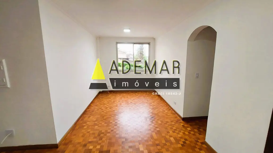 Casa com 3 quartos à venda em Vila Constança, São Paulo - SP - imagem 1 Foto 1 de Casa com 3 quartos à venda em Vila Constança, São Paulo - SP