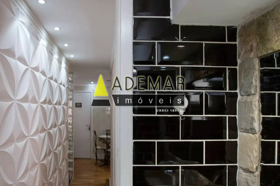 Foto 2 de Apartamento com 2 quartos à venda, 44m2 em Canhema, Diadema - SP