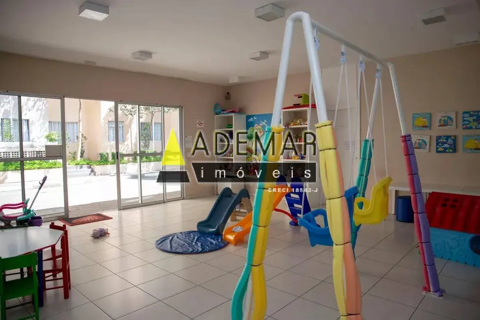 Foto 3 de Apartamento com 2 quartos à venda, 44m2 em Canhema, Diadema - SP