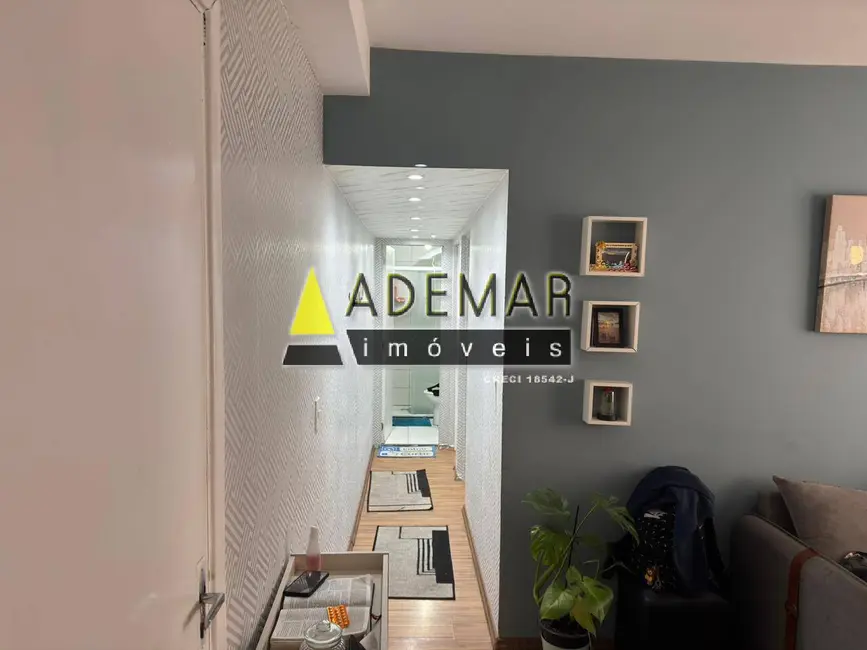 Foto 2 de Apartamento com 2 quartos à venda, 44m2 em Canhema, Diadema - SP