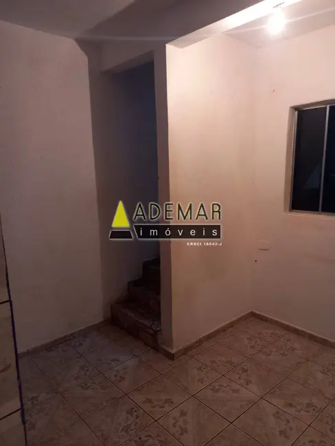 Casa com 2 quartos para alugar em Inamar, Diadema - SP - imagem 9 Foto 9 de Casa com 2 quartos para alugar em Inamar, Diadema - SP