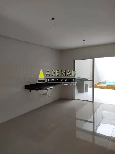 Foto 9 de Casa com 4 quartos à venda, 205m2 em Centro, Diadema - SP