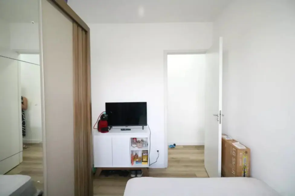 Foto 3 de Apartamento com 2 quartos à venda, 41m2 em Canhema, Diadema - SP