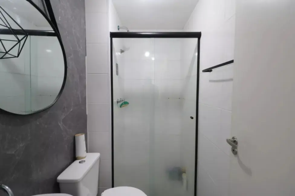 Foto 4 de Apartamento com 2 quartos à venda, 41m2 em Canhema, Diadema - SP