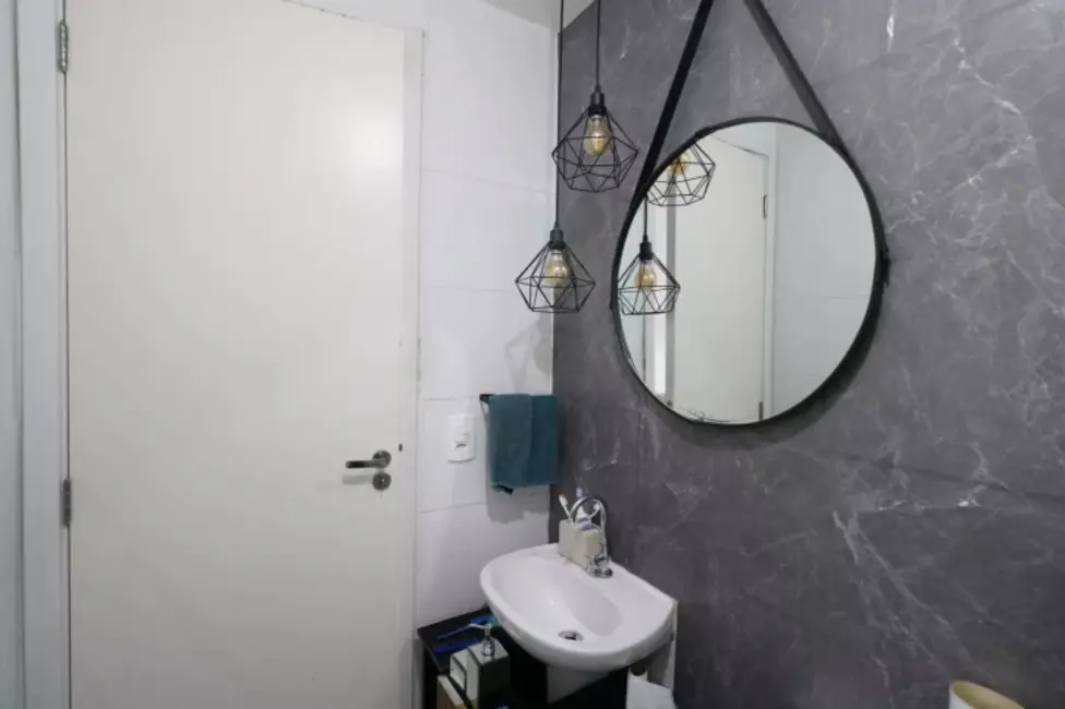Foto 2 de Apartamento com 2 quartos à venda, 41m2 em Canhema, Diadema - SP