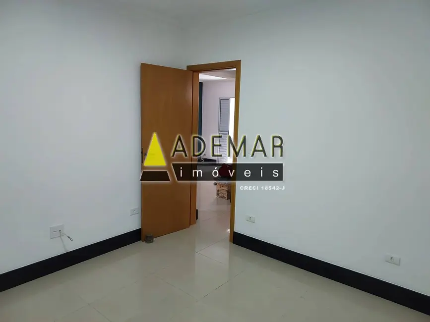 Foto 9 de Casa com 3 quartos à venda, 250m2 em Taboão, Diadema - SP