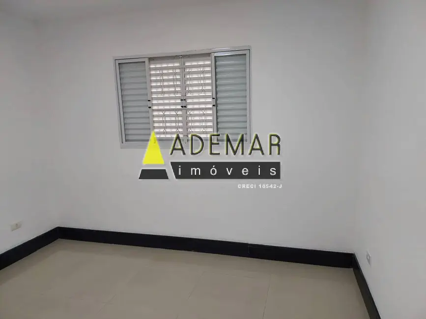 Foto 4 de Casa com 3 quartos à venda, 250m2 em Taboão, Diadema - SP
