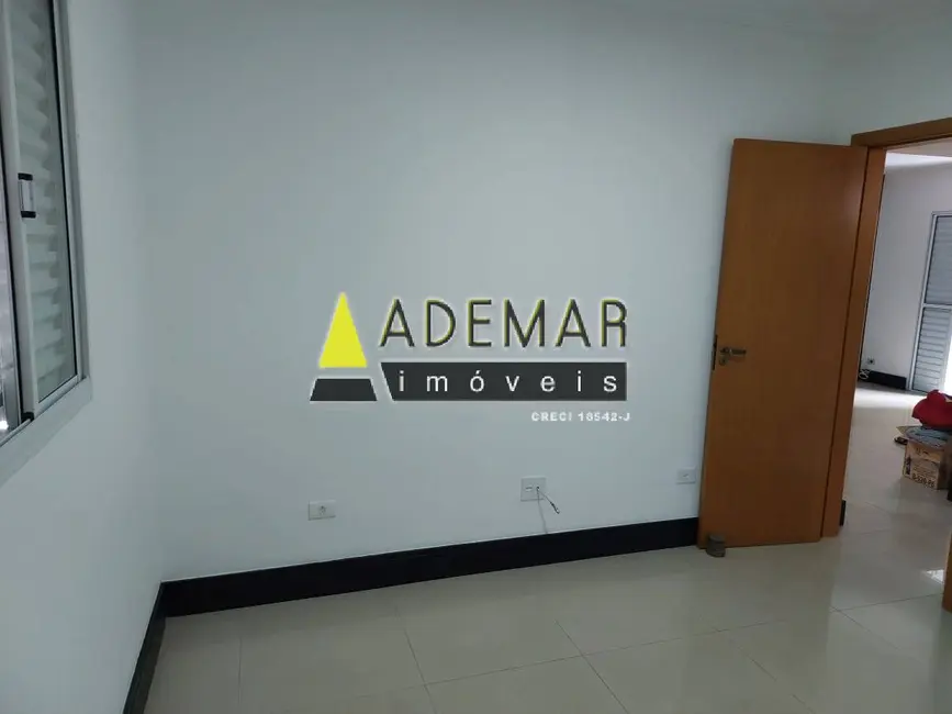 Foto 6 de Casa com 3 quartos à venda, 250m2 em Taboão, Diadema - SP