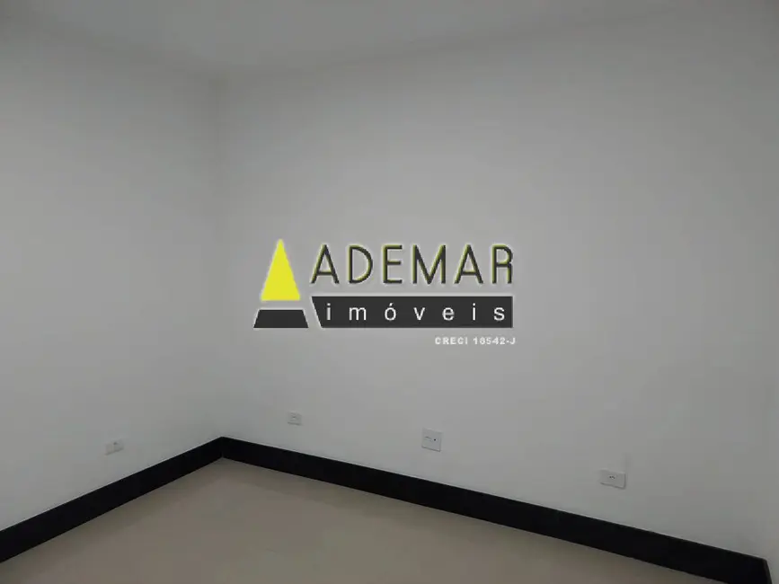 Foto 7 de Casa com 3 quartos à venda, 250m2 em Taboão, Diadema - SP