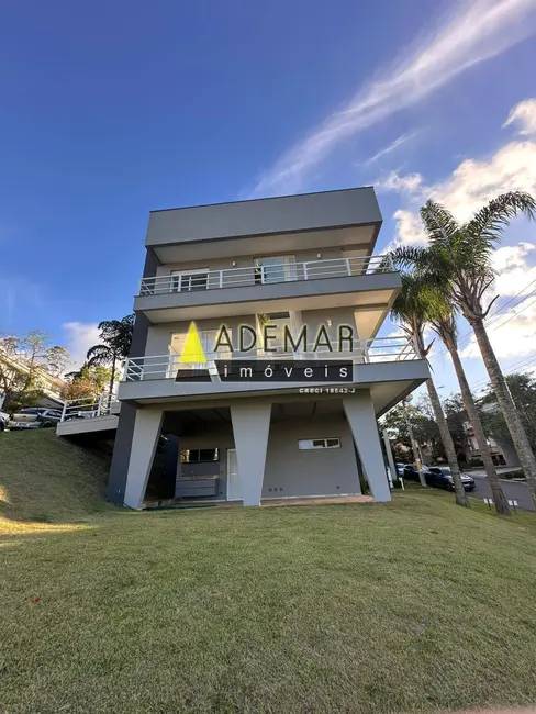 Casa com 4 quartos à venda e para alugar, 560m2 em Parque Terra Nova II, Sao Bernardo Do Campo - SP - imagem 3 Foto 3 de Casa com 4 quartos à venda e para alugar, 560m2 em Parque Terra Nova II, Sao Bernardo Do Campo - SP