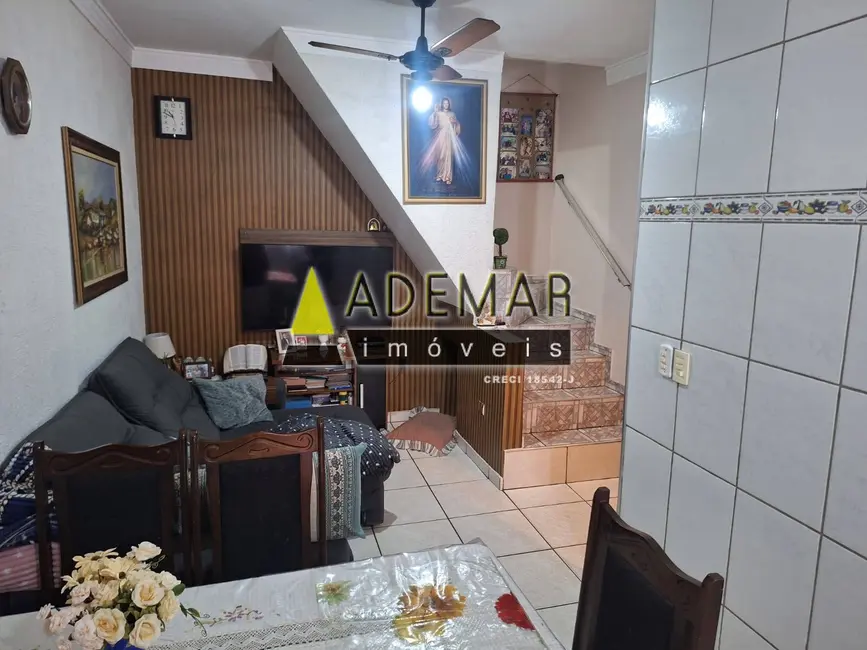Foto 9 de Casa com 2 quartos à venda, 65m2 em Casa Grande, Diadema - SP