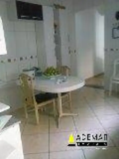 Casa com 3 quartos à venda, 200m2 em Conceição, Diadema - SP - imagem 3 Foto 3 de Casa com 3 quartos à venda, 200m2 em Conceição, Diadema - SP