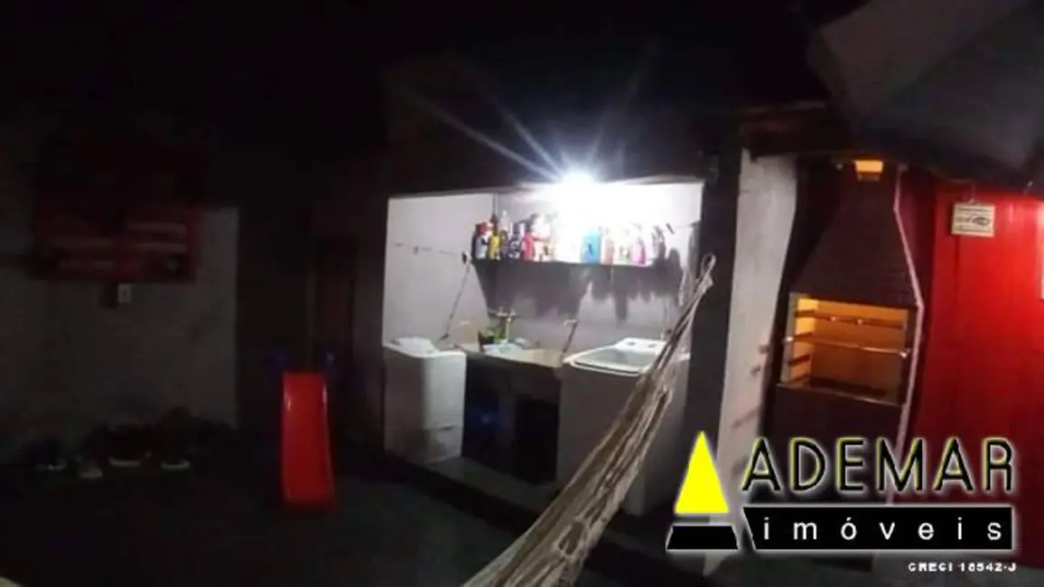 Casa com 2 quartos à venda, 250m2 em Inamar, Diadema - SP - imagem 5 Foto 5 de Casa com 2 quartos à venda, 250m2 em Inamar, Diadema - SP