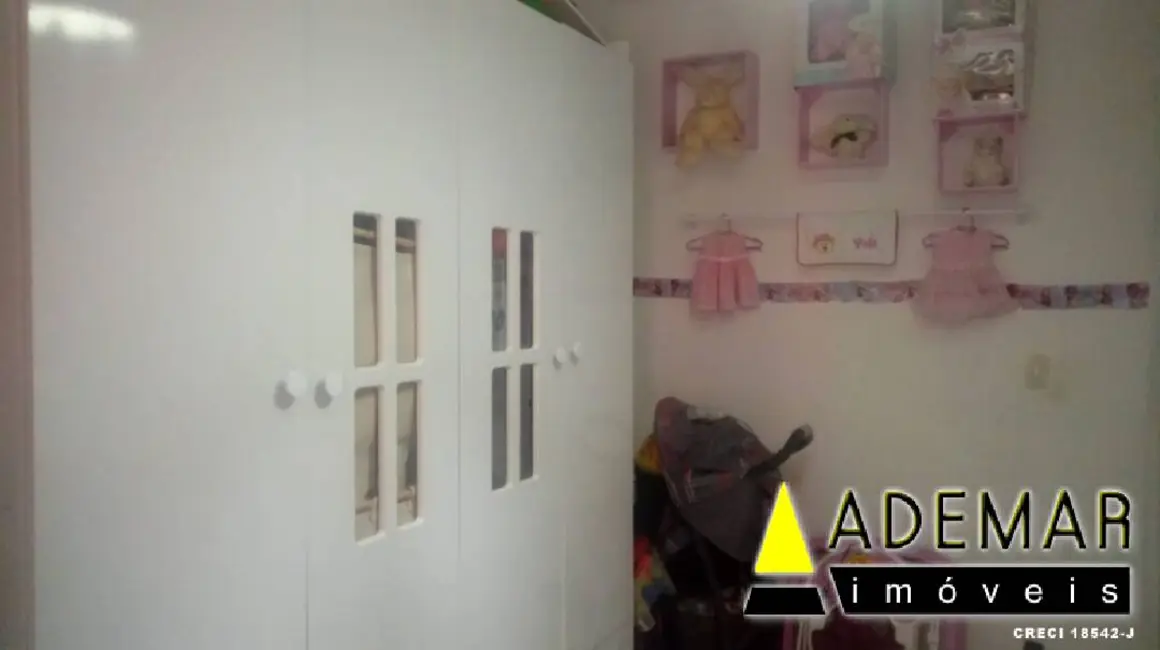 Casa com 2 quartos à venda, 250m2 em Inamar, Diadema - SP - imagem 8 Foto 8 de Casa com 2 quartos à venda, 250m2 em Inamar, Diadema - SP