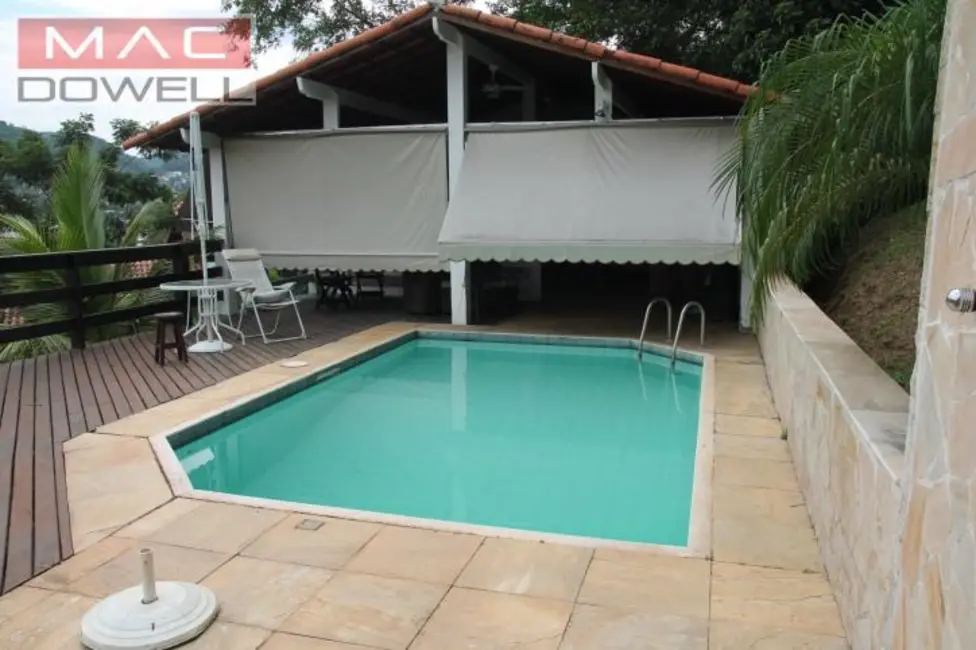 Foto 1 de Casa com 4 quartos à venda, 433m2 em Niteroi - RJ