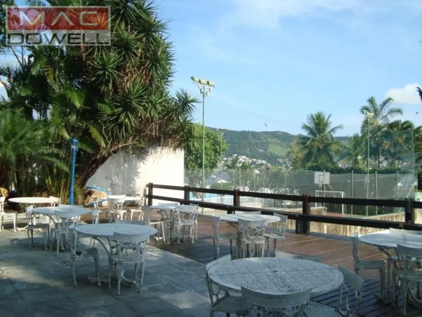 Foto 3 de Casa com 4 quartos à venda, 519m2 em Niteroi - RJ