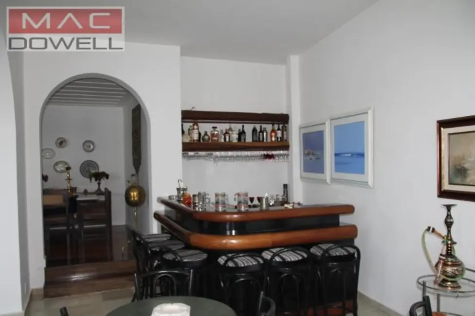 Foto 1 de Casa com 4 quartos à venda, 519m2 em Niteroi - RJ