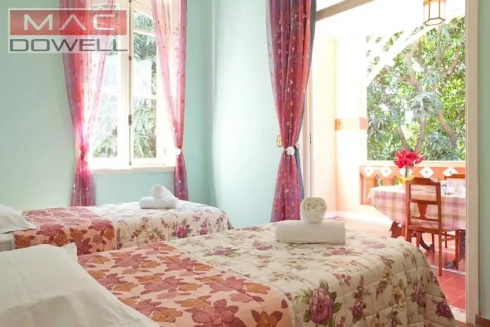 Casa com 4 quartos à venda, 450m2 em Santa Teresa, Rio De Janeiro - RJ - imagem 9 Foto 9 de Casa com 4 quartos à venda, 450m2 em Santa Teresa, Rio De Janeiro - RJ