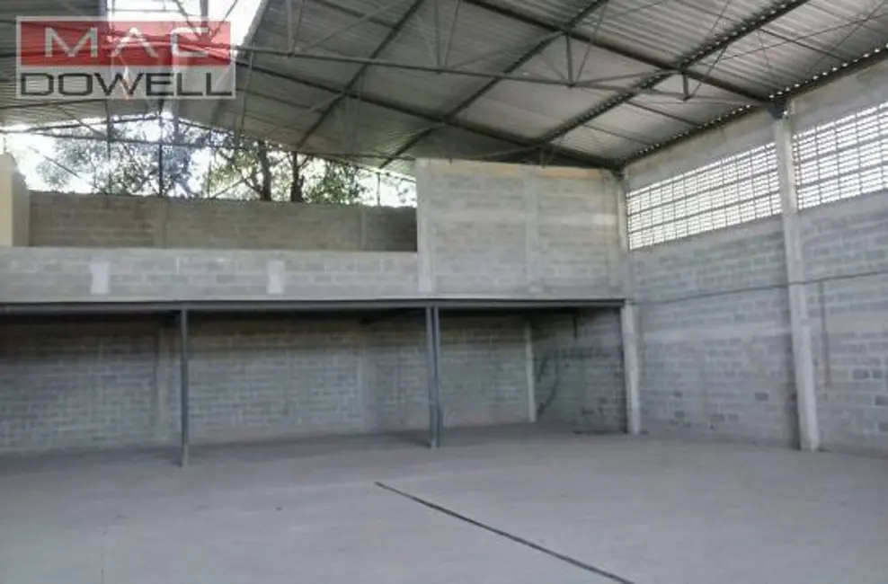 Armazém / Galpão à venda, 944m2 em Duque De Caxias - RJ - imagem 4 Foto 4 de Armazém / Galpão à venda, 944m2 em Duque De Caxias - RJ