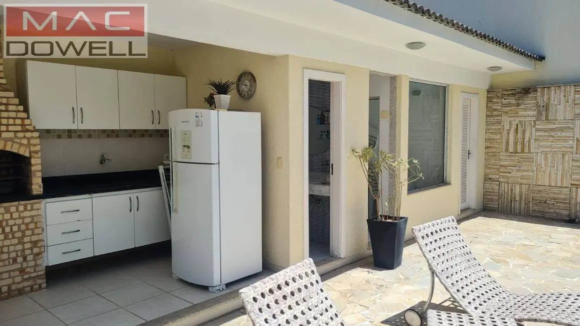 Casa com 3 quartos à venda, 360m2 em Niteroi - RJ - imagem 4 Foto 4 de Casa com 3 quartos à venda, 360m2 em Niteroi - RJ