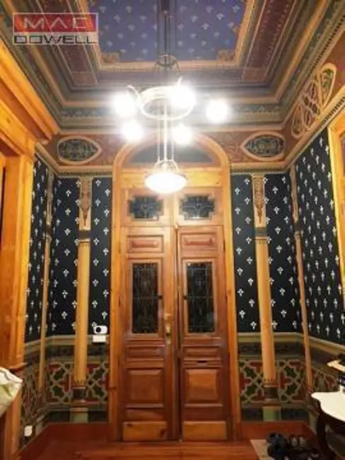 Casa com 5 quartos à venda, 280m2 em Petropolis - RJ - imagem 3 Foto 3 de Casa com 5 quartos à venda, 280m2 em Petropolis - RJ