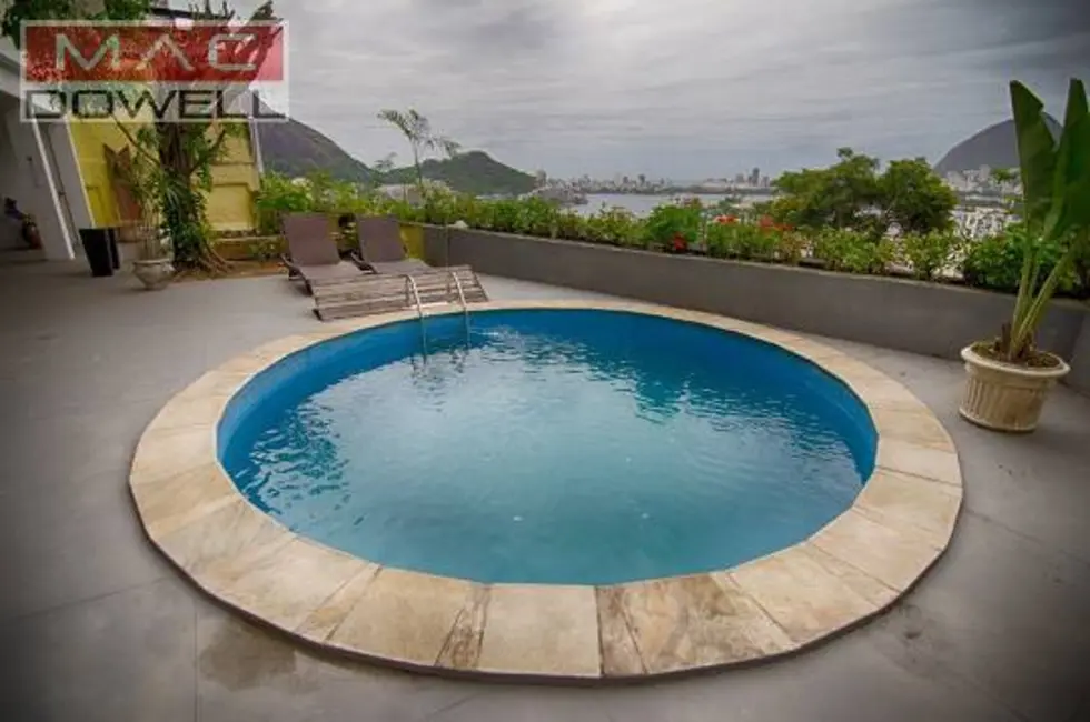 Casa com 3 quartos à venda, 464m2 em Jardim Botânico, Rio De Janeiro - RJ - imagem 3 Foto 3 de Casa com 3 quartos à venda, 464m2 em Jardim Botânico, Rio De Janeiro - RJ