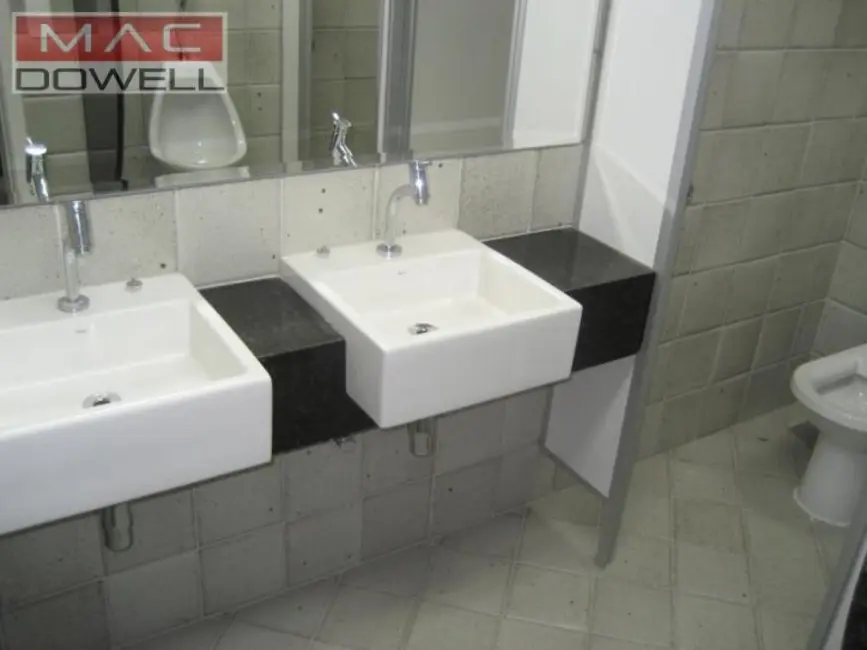 Sala Comercial à venda e para alugar, 2100m2 em Rio De Janeiro - RJ - imagem 9 Foto 9 de Sala Comercial à venda e para alugar, 2100m2 em Rio De Janeiro - RJ