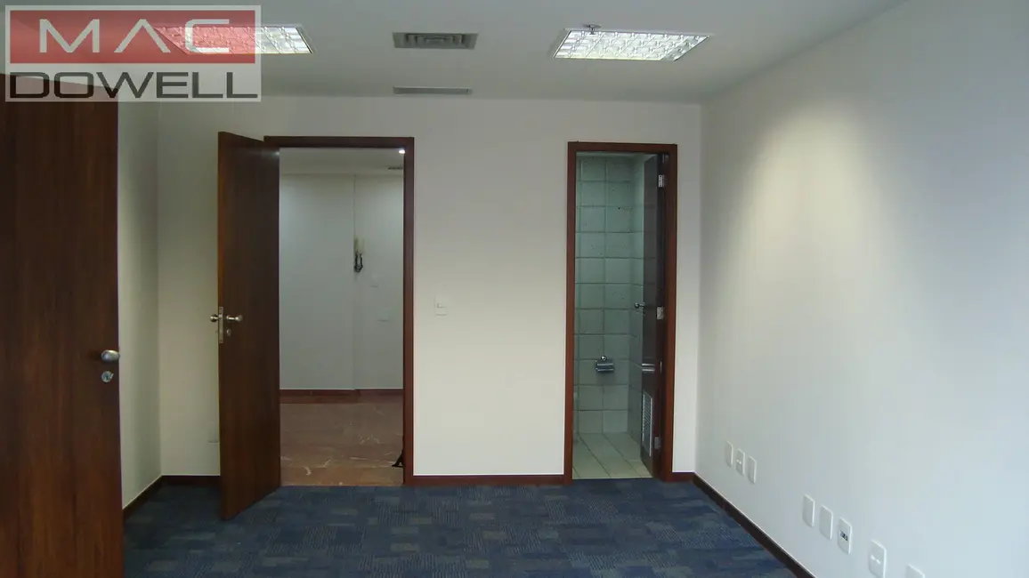 Sala Comercial para alugar, 70m2 em Rio De Janeiro - RJ - imagem 4 Foto 4 de Sala Comercial para alugar, 70m2 em Rio De Janeiro - RJ