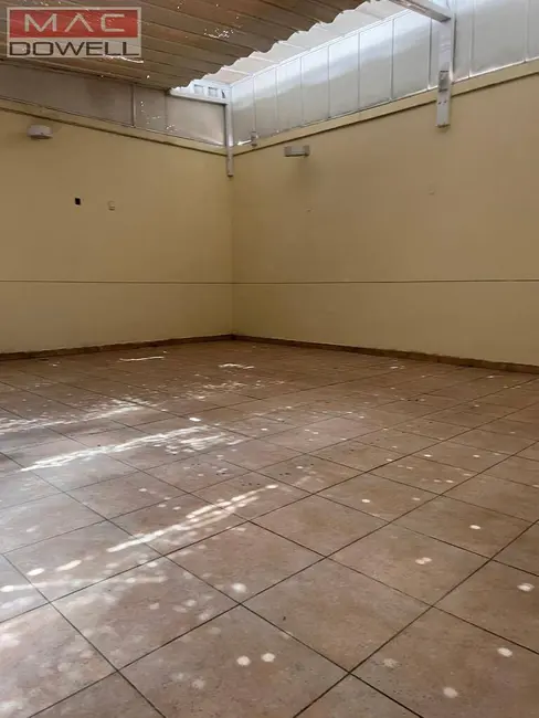 Loja para alugar, 500m2 em Bangu, Rio De Janeiro - RJ - imagem 5 Foto 5 de Loja para alugar, 500m2 em Bangu, Rio De Janeiro - RJ