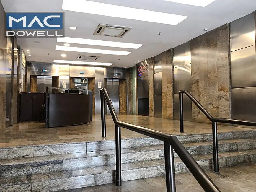 Sala Comercial para alugar, 305m2 em Centro, Rio De Janeiro - RJ - imagem 2 Foto 2 de Sala Comercial para alugar, 305m2 em Centro, Rio De Janeiro - RJ