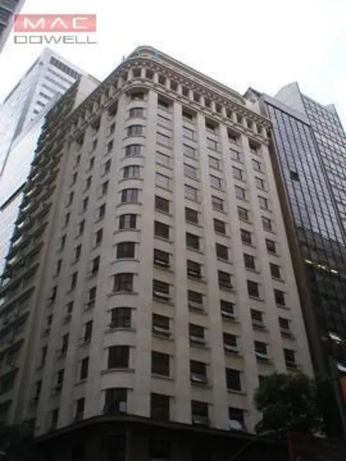 Sala Comercial para alugar, 574m2 em Rio De Janeiro - RJ - imagem 2 Foto 2 de Sala Comercial para alugar, 574m2 em Rio De Janeiro - RJ