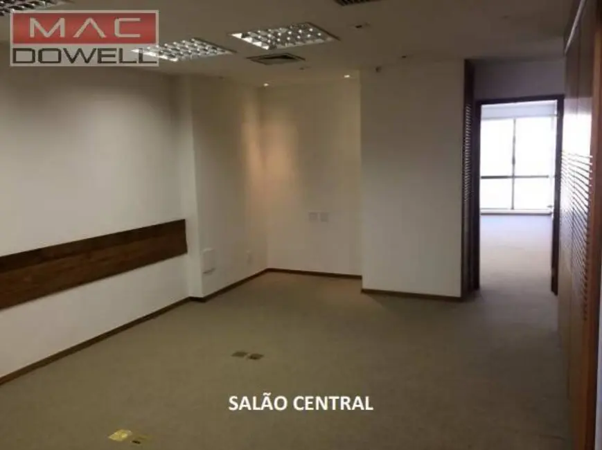 Foto 2 de Sala Comercial para alugar, 130m2 em Rio De Janeiro - RJ