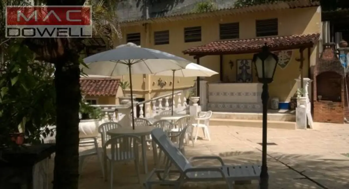 Casa com 10 quartos à venda, 1600m2 em Cosme Velho, Rio De Janeiro - RJ - imagem 4 Foto 4 de Casa com 10 quartos à venda, 1600m2 em Cosme Velho, Rio De Janeiro - RJ